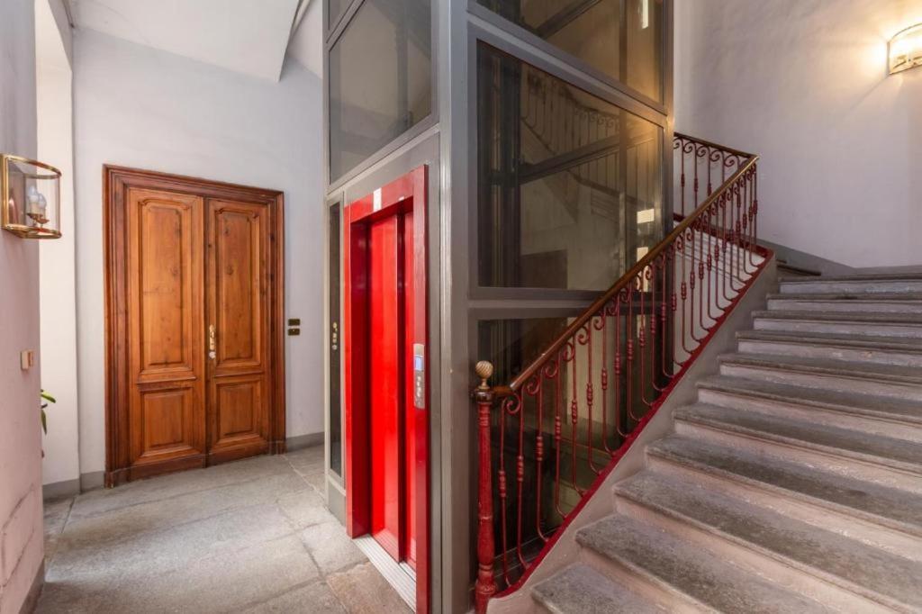 Comecasa Porta Susa Elegant Apartment Турин Екстер'єр фото